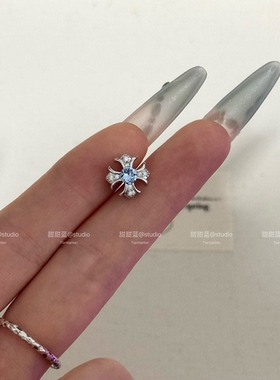 施家十字架小众华子耳钉气质耳环耳扣女精致复古耳骨钉