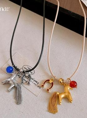 法式复古风蜡绳小马吊坠项链配饰女时尚个性毛衣链轻奢高级感项饰