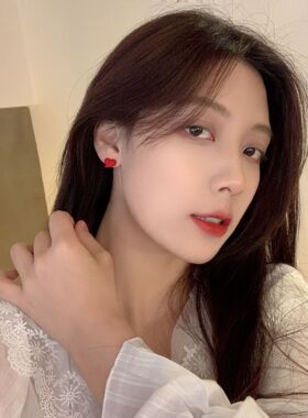 小众趣味甜美风爱心不对称耳环