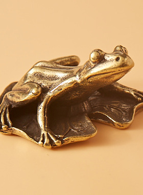 黄铜新中式个性创意仿真荷叶青蛙手把件茶宠微景观桌面复古小摆件