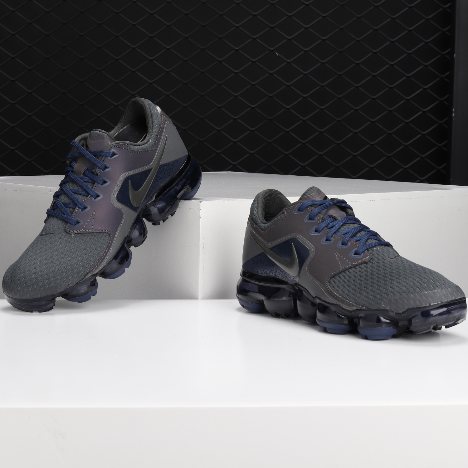 Nike/耐克正品新款 AIR VAPORMAX GS 女子气垫跑步鞋 917963 - 图0