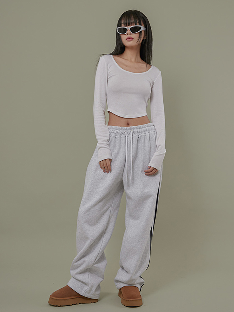 韩代Raucohouse Winter basic u-neck crop long sleeve 长袖T恤 - 图1