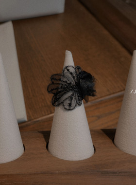 原创设计高定款法式刺绣复古戒指