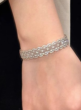 法式轻奢满天星蕾丝镂空满钻手镯女时尚设计感