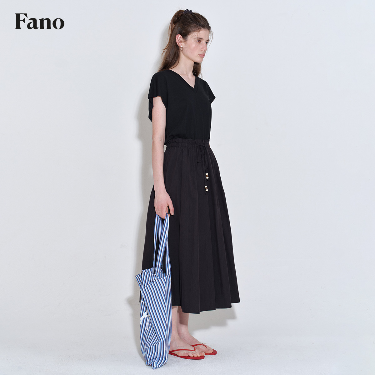 范洛Fano 松弛休闲感清凉针梭拼接撞色串珠绳休闲显瘦连衣裙女夏,淘宝优惠券,粉丝福利购,淘宝优惠卷