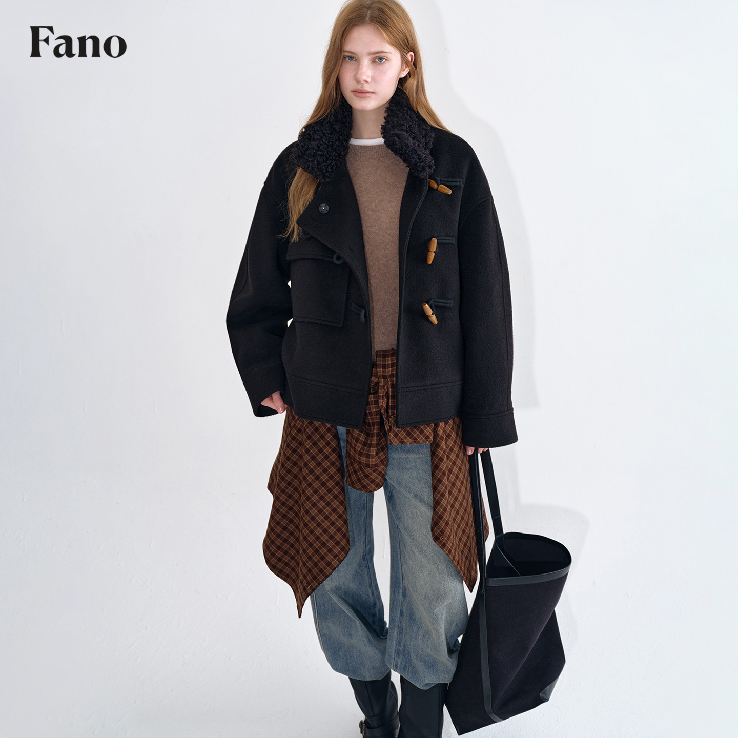 范洛Fano 温暖设计感毛毛领拼接撞色木质扣羊毛混纺面料呢外套女,淘宝优惠券,粉丝福利购,淘宝优惠卷