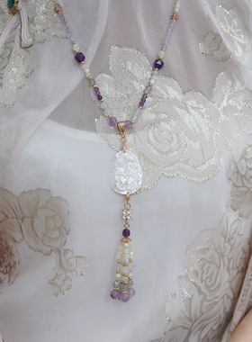 九尾狐天然蝶贝水晶流苏项链