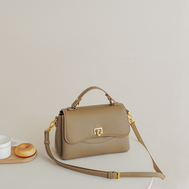 轻奢大气包包女2025新款高级感礼物妈妈包百搭通勤手提单肩斜挎包,淘宝优惠券,粉丝福利购,淘宝优惠卷