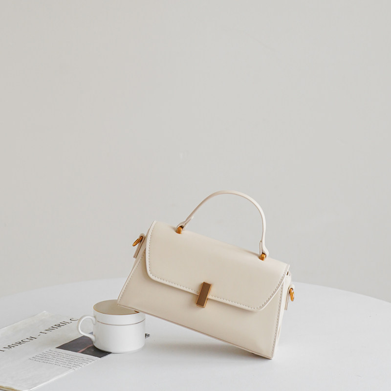 小众设计包包女2025新款高级感精致小方包百搭通勤手提单肩斜挎包,淘宝优惠券,粉丝福利购,淘宝优惠卷