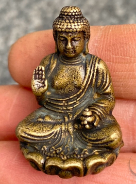 仿古藏式黄铜佛像小摆件袖珍型迷你口袋佛随身佛复古铜器摆件