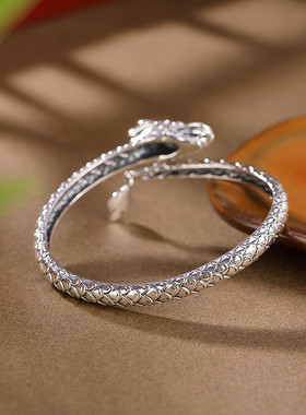 足银999泰银复古做旧神龙摆尾开口手镯，附权威证书