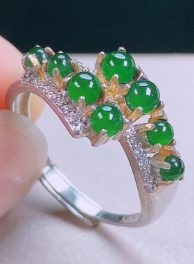 s925银镶嵌天然翡翠龙戒指，裸石尺寸 3mm
