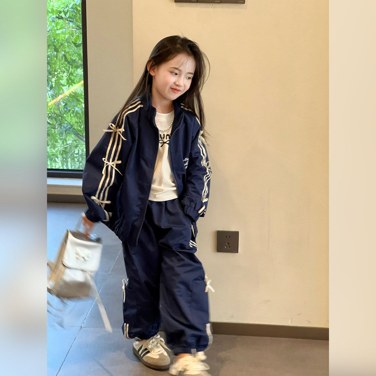 女童运动套装2026春季新款儿童洋气外套棒球服韩版上衣裤子两件套,淘宝优惠券,粉丝福利购,淘宝优惠卷