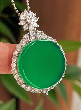 S925纯银首饰品天然绿玉髓无事牌吊坠翡翠绿色圆形国风项链锁骨链