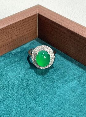 s925纯银手饰新款高冰绿玉髓银镶玉戒指翡翠绿色时尚国潮蛋面男女