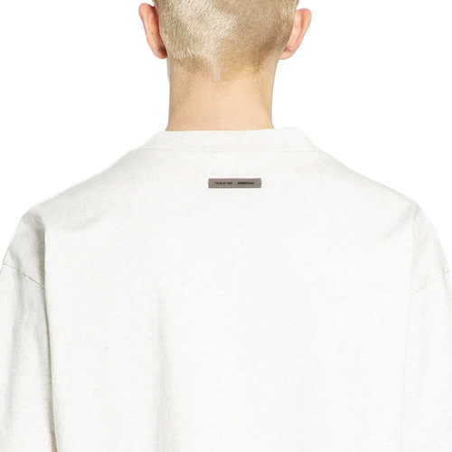 正品Fear of God Essentials 26SS 经典logo刺绣短袖T恤素色打底 - 图3