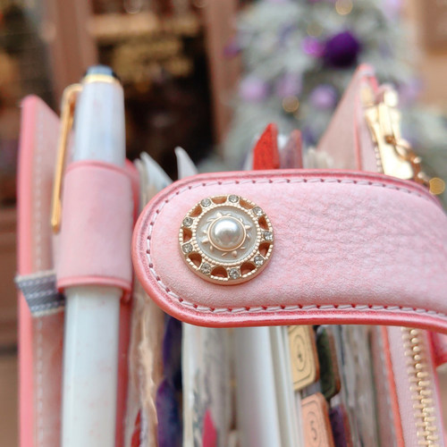 原创高定ALASKA公主日记意大利擦蜡真皮雾蜡粉色活页定页手帐A678 - 图0