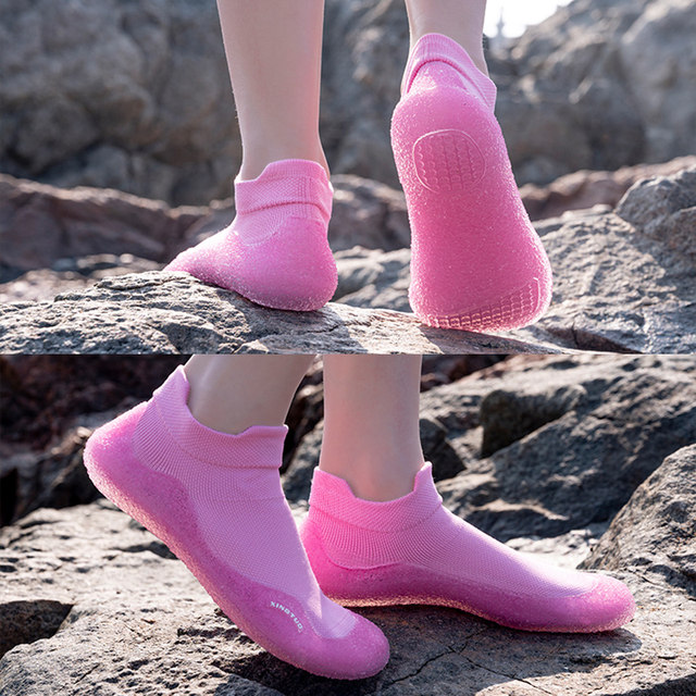 Quick-drying soft-soled non-slip beach shoes and river-trapping shoes