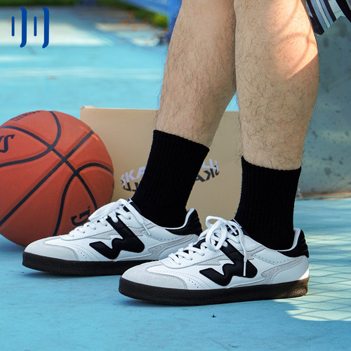 顽刻ollieskate白黑拼色翻毛皮拼接生胶底W系列国潮德训滑板鞋 - 图0