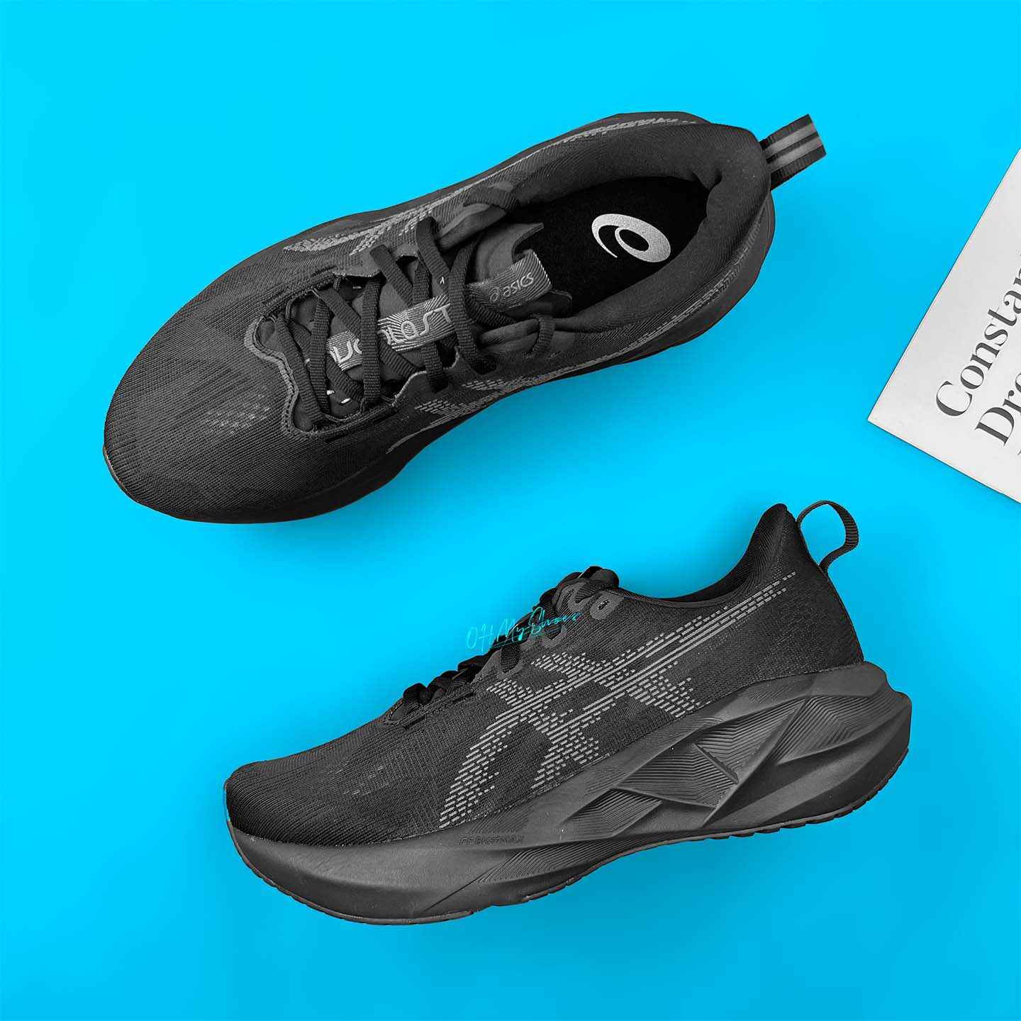 ASICS NOVABLAST5低帮男鞋2E宽楦全黑轻量缓震透气跑鞋1011B974