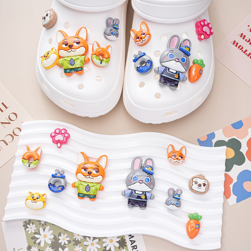 洞洞鞋配饰疯狂动物城尼克朱迪胡萝卜鞋花DIY配件装饰扣适配crocs,淘宝优惠券,粉丝福利购,淘宝优惠卷