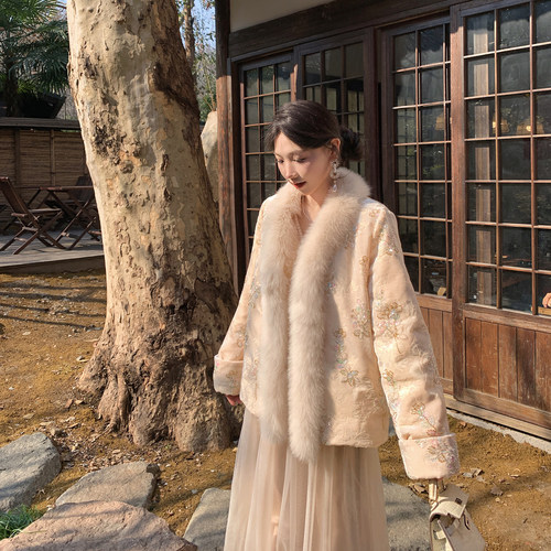 果果家 现货秒发/新中式国风羽绒服外套女新款宽松刺绣提花上衣 - 图0