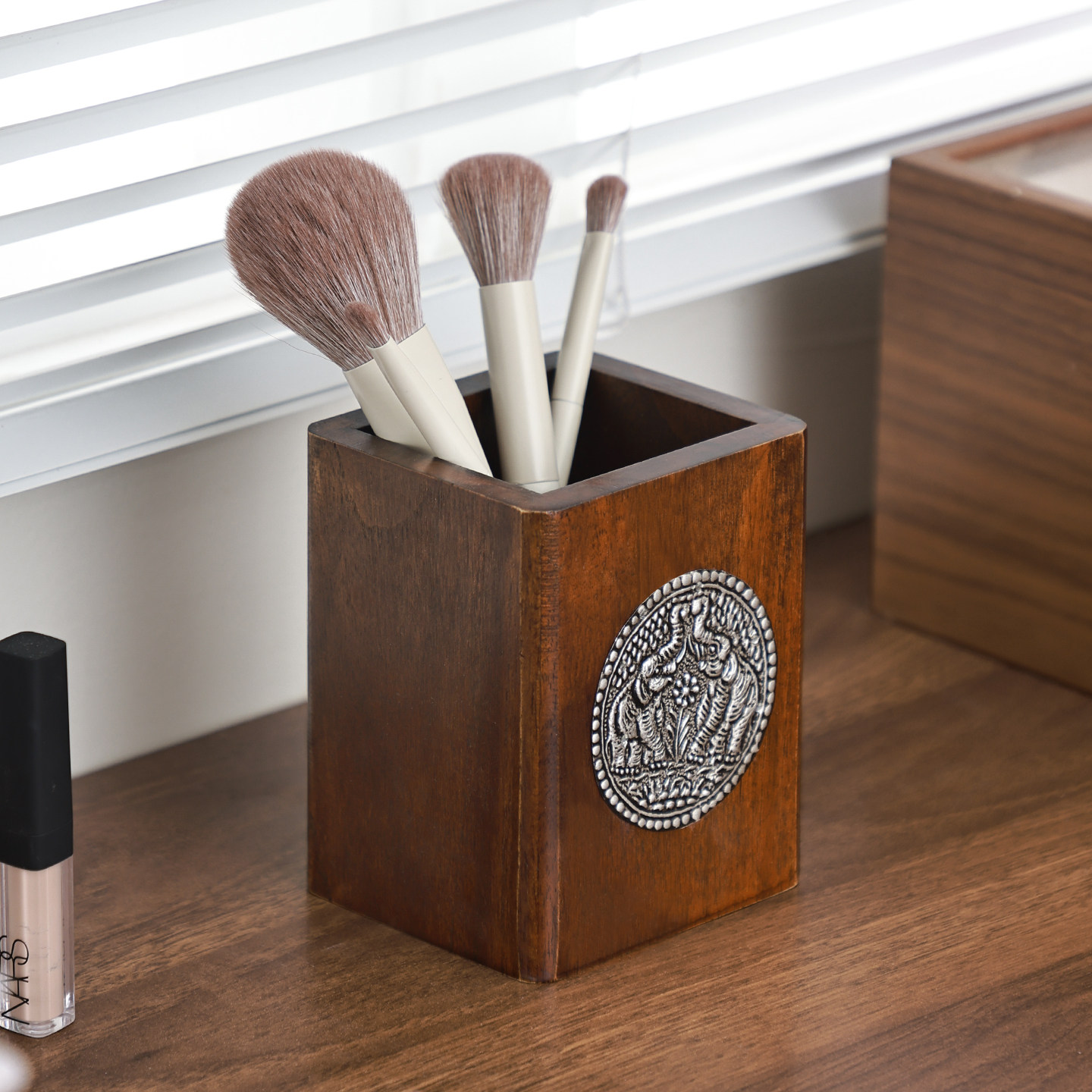异丽实木创意笔筒复古中式木质化妆刷收纳筒桌面笔筒收纳盒摆件,淘宝优惠券,粉丝福利购,淘宝优惠卷
