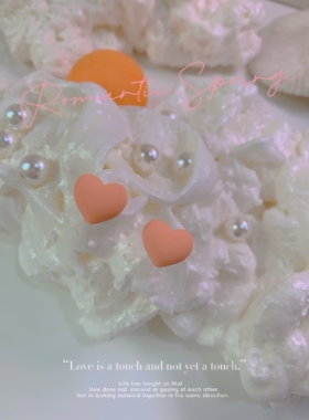 原创手作风小巧精致佩戴爱心耳钉