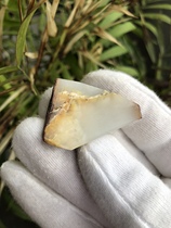 Pure natural and field jade Russia material mountain flowing water raw stone small material jade is very good