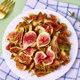 Fei tastes heart-beating green-skinned dried figs progesterone raw cut