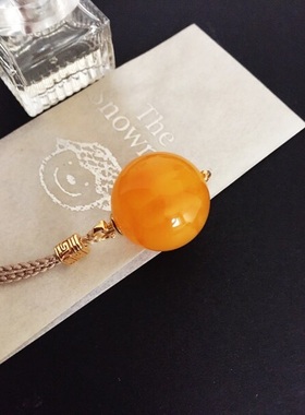 天然水晶舒俱来盘珠长链、翡翠如意，白色与紫色很搭……毛衫