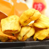 Yiwei ineapse halite dry frunt frunt frunt frunt frunt frunt frunt frunt frunt и фрукты хрустящие закуски Вьетнамская сетка сетка красная закуски пища