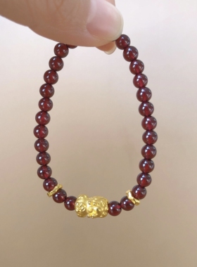 天然石榴石手链女搭配银镀金盘缠