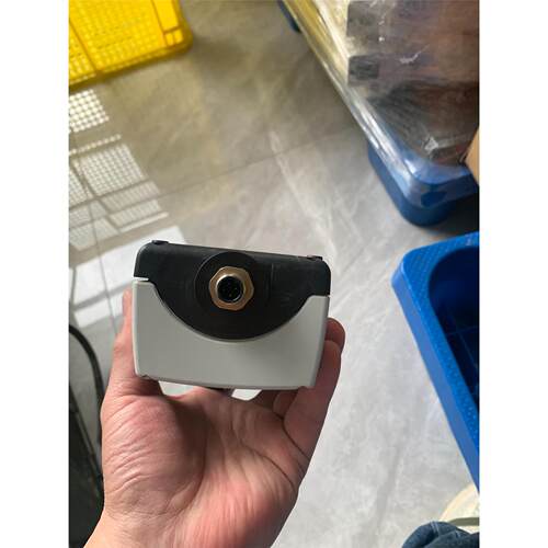 西门子按钮盒 3SB3 802-2FJ10 - 图1