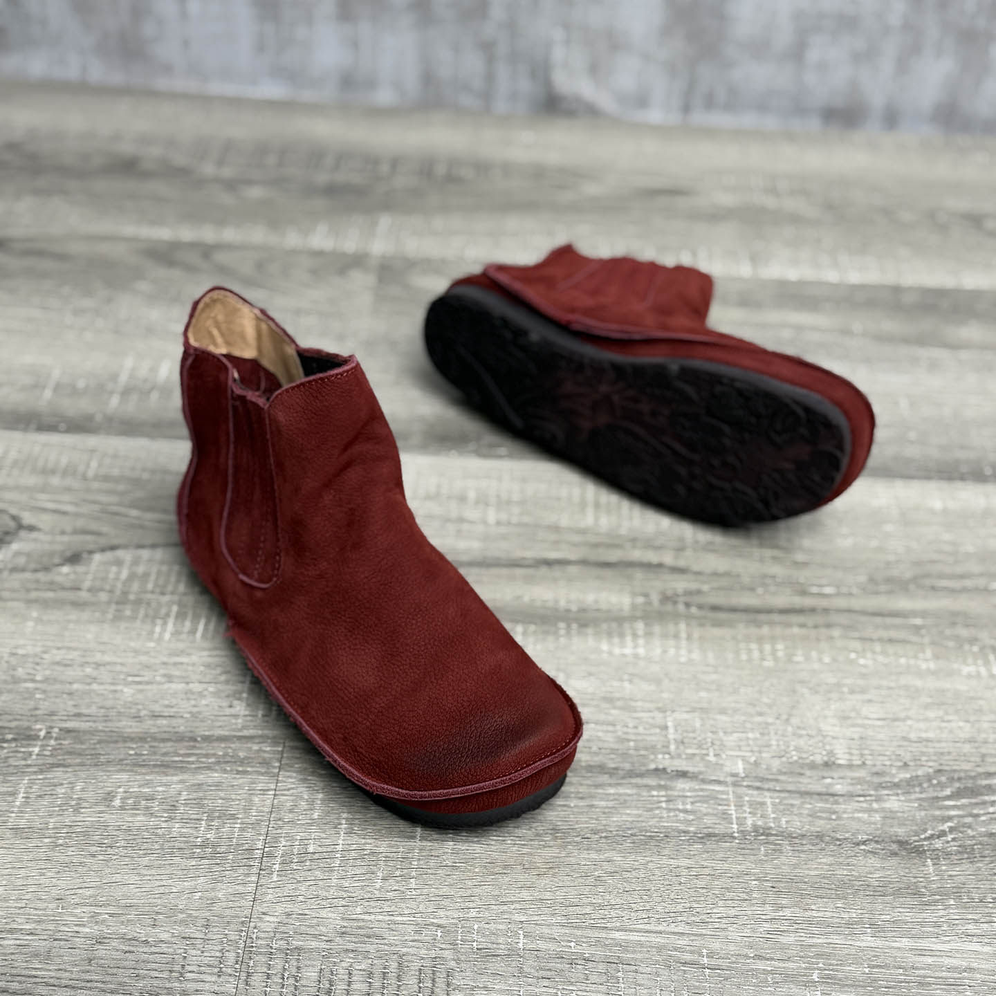 艺鞜2026年春秋新款森系文艺真皮平底弹力布懒人一脚蹬切尔西短靴,淘宝优惠券,粉丝福利购,淘宝优惠卷