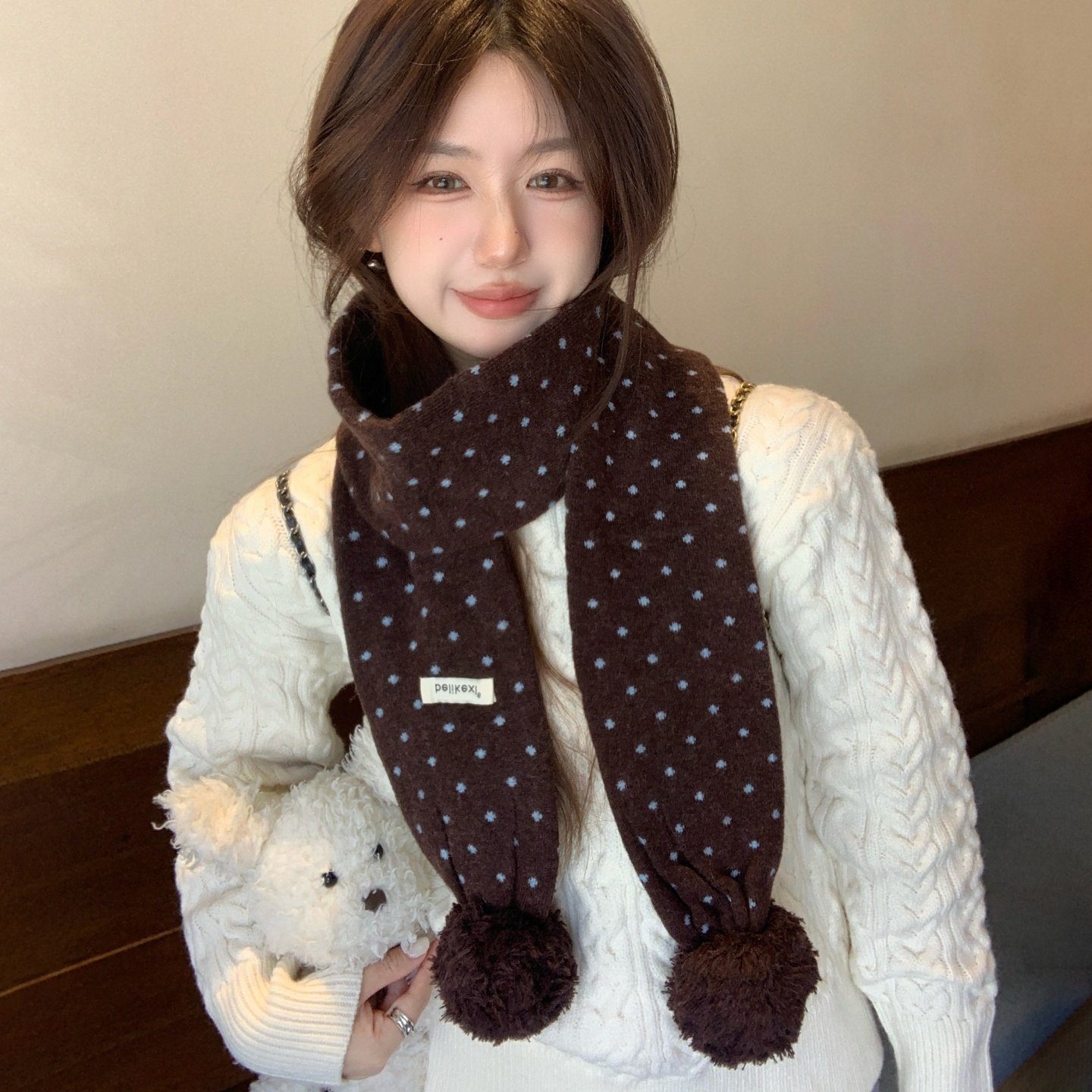 日系甜美软糯双层挂球围巾女秋冬保暖氛围感波点百搭围脖蓬松柔软,淘宝优惠券,粉丝福利购,淘宝优惠卷