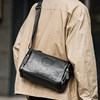 Simple and fashionable men's small square bag new shoulder bag