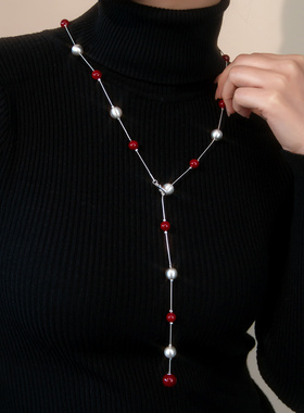 红色仿珍珠项链配饰女长款2025新款高级轻奢小众锁骨链配饰毛衣链