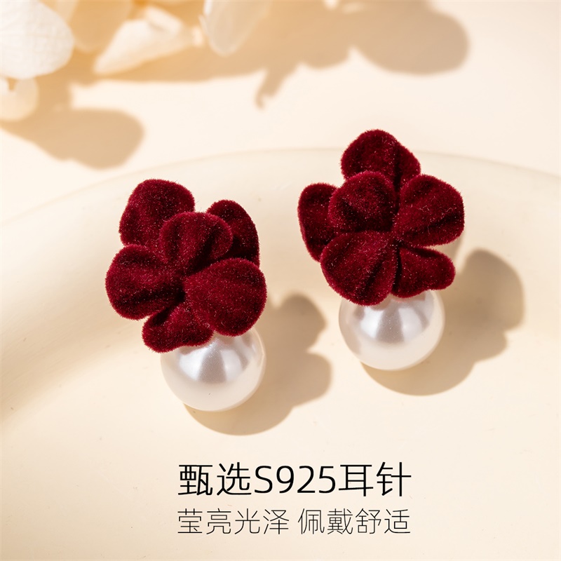 红色仿珍珠耳饰女气质独特耳环2025新款爆款耳饰耳钉小众高级感 - 图1