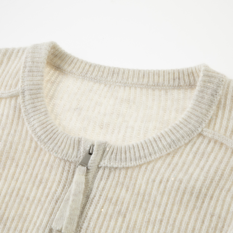 LAGOGO亮丝松弛感毛衣女拉谷谷2025冬新款含兔毛针织衫OCMM439K23 - 图2