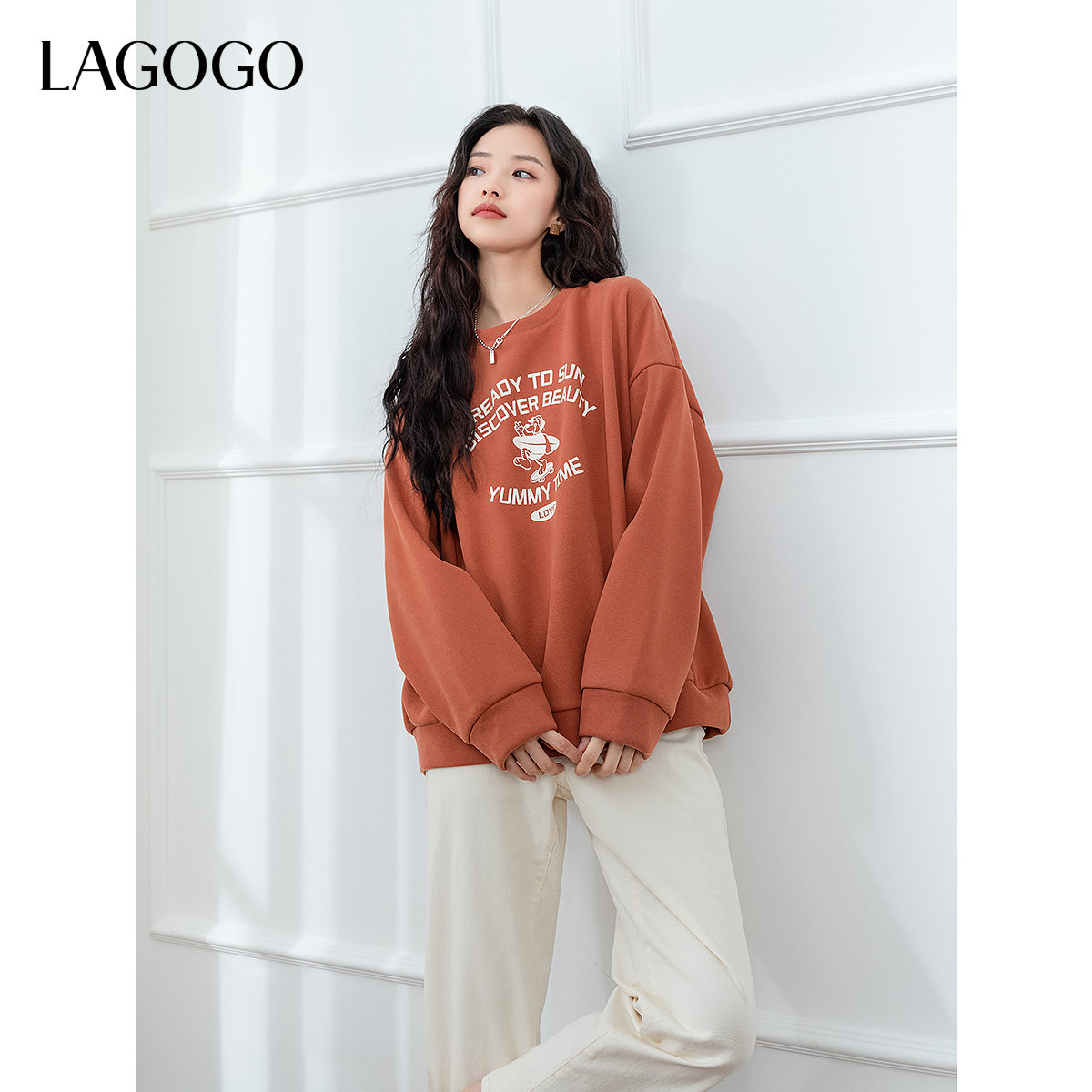 LAGOGO圆领落肩印花加绒卫衣女拉谷谷冬季新款宽松休闲上衣,淘宝优惠券,粉丝福利购,淘宝优惠卷