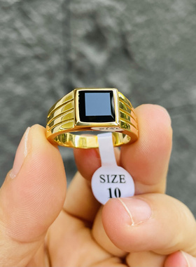 质感简约男士镀18K金色黑玛瑙戒指钛钢指环男时尚潮男饰品仿宝石