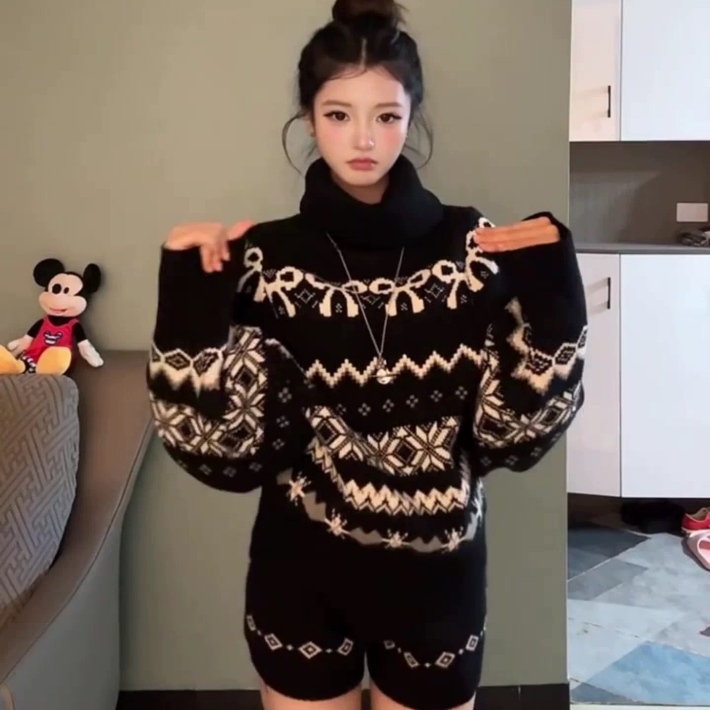 休闲套装女秋冬季巨好看黑色费尔岛高领针织衫毛衣外套短裤两件套,淘宝优惠券,粉丝福利购,淘宝优惠卷