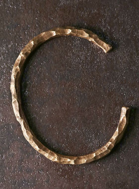 小众设计古铜锤纹肌理手镯男女款复古风个性时尚冷淡风开口手环女