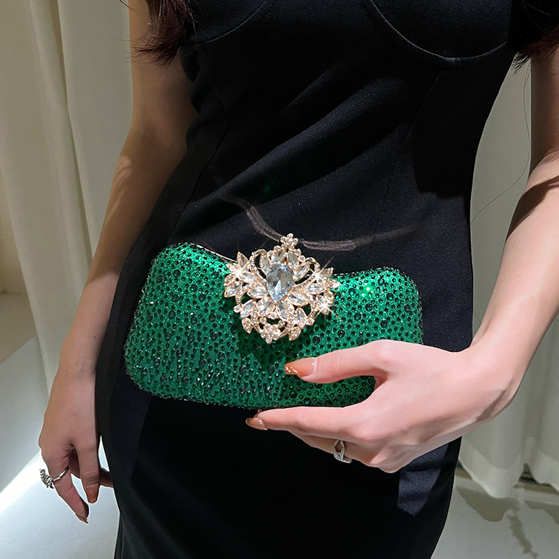 2026新款奢华镶钻手拿包女绿色晚宴包名媛高级感链条包宴会水钻包,淘宝优惠券,粉丝福利购,淘宝优惠卷