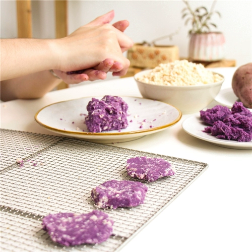 Мать -мать -сами -курица, утиное мясо фиолетовое печенье для картофеля уменьшает слезоточивые знаки и уменьшает огонь, сушеные собачьи щенки измельчают зубы