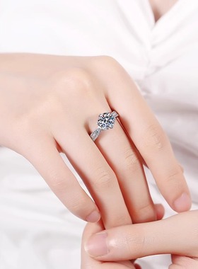 莫桑石戒指女925纯银周家六爪