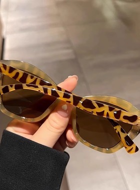 2025年新款太阳镜不规则框嘻哈街拍简约复古墨镜女装饰街拍欧美风