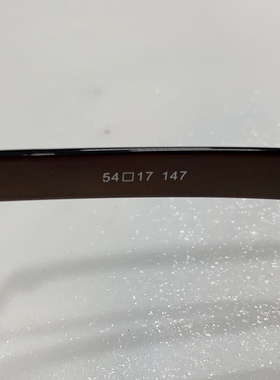 偏光镜艾尼雅厚重板材框金属腿