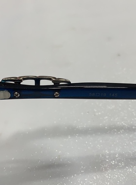 偏光镜艾尼雅厚重板材框金属腿